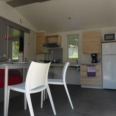 ホテルCamping Lou Gourdan Puget-Théniers エクステリア 写真